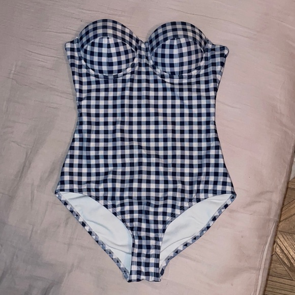 GAP Swim Used Bathing Suit That Can Be Both Strapless Or With